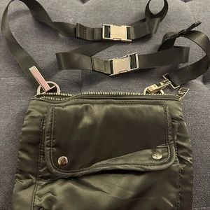 Army green Steve Madden crossbody